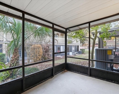 307 Sandlewood Trail - Photo Thumbnail 13