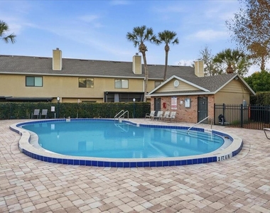 307 Sandlewood Trail - Photo Thumbnail 14