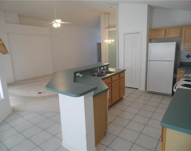 2830 Crane Trace Circle - Photo Thumbnail 4