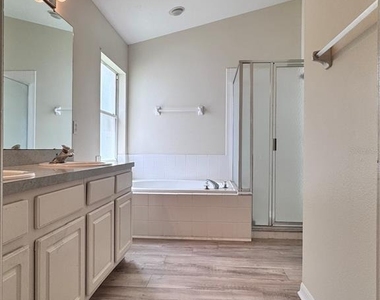 2830 Crane Trace Circle - Photo Thumbnail 8
