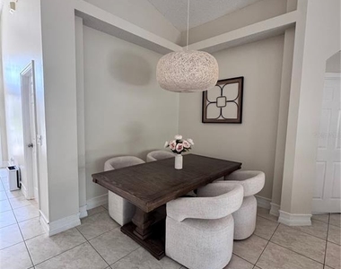 2830 Crane Trace Circle - Photo Thumbnail 5