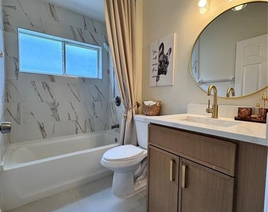 2830 Crane Trace Circle - Photo Thumbnail 12