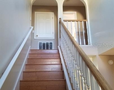 680 Basingstoke Court - Photo Thumbnail 16