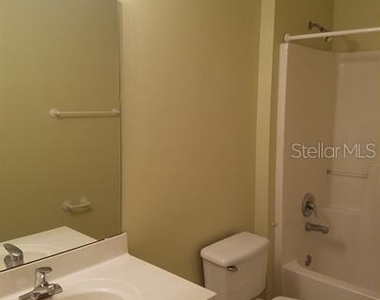 680 Basingstoke Court - Photo Thumbnail 7