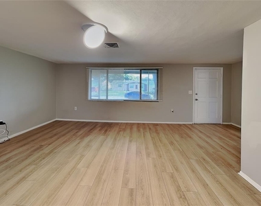 6116 1st Avenue - Photo Thumbnail 3