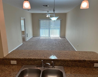 403 Bouchelle Drive - Photo Thumbnail 7