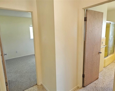 264 Glen Oak Road - Photo Thumbnail 24