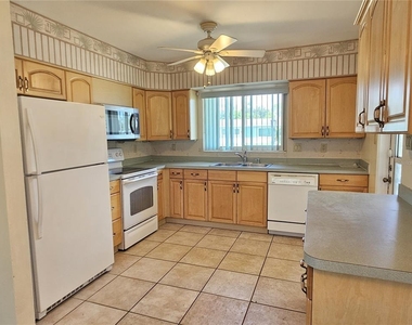 264 Glen Oak Road - Photo Thumbnail 5