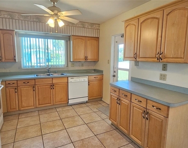 264 Glen Oak Road - Photo Thumbnail 6