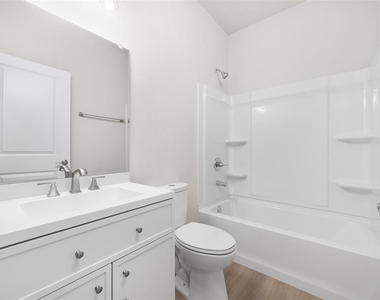 1951 Nw 34th Avenue - Photo Thumbnail 13
