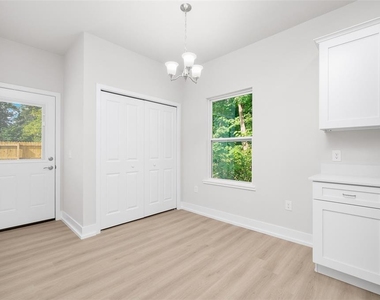 1507 Ne 6th Place - Photo Thumbnail 7