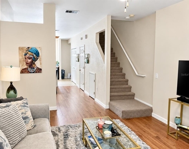 3960 Sw 20th Avenue - Photo Thumbnail 2