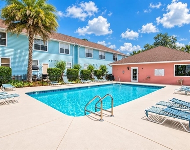 3960 Sw 20th Avenue - Photo Thumbnail 8