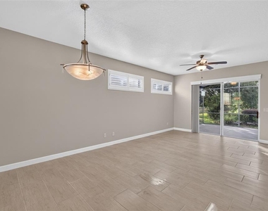 2009 Bayside Avenue - Photo Thumbnail 9