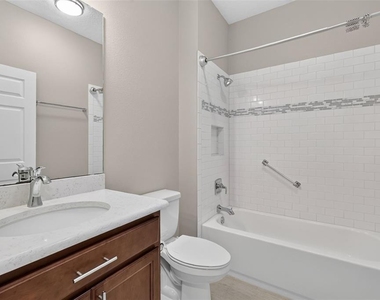 2009 Bayside Avenue - Photo Thumbnail 25