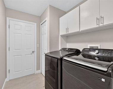 2009 Bayside Avenue - Photo Thumbnail 26
