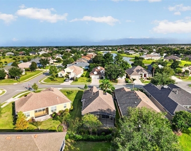2009 Bayside Avenue - Photo Thumbnail 4
