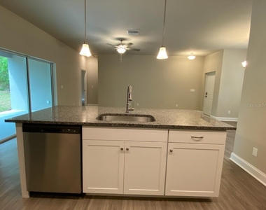 20399 Wilkie Avenue - Photo Thumbnail 6