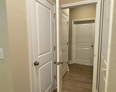20399 Wilkie Avenue - Photo Thumbnail 7