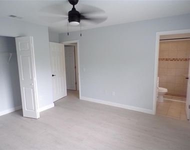 18083 Regan Avenue - Photo Thumbnail 22
