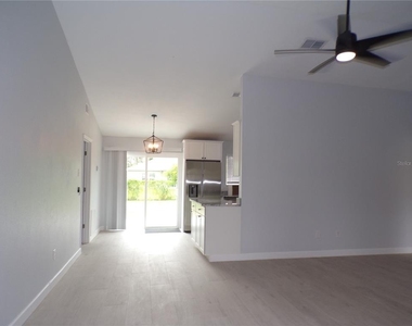 18083 Regan Avenue - Photo Thumbnail 3