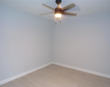 18083 Regan Avenue - Photo Thumbnail 7