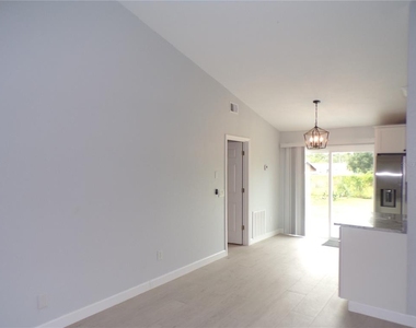 18083 Regan Avenue - Photo Thumbnail 31