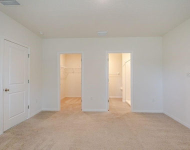 10945 Trailing Vine Drive - Photo Thumbnail 16