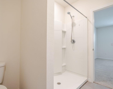 10945 Trailing Vine Drive - Photo Thumbnail 18