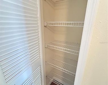 1825 Parakeet Way - Photo Thumbnail 22