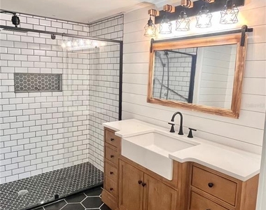 3670 Bal Harbor Boulevard - Photo Thumbnail 15