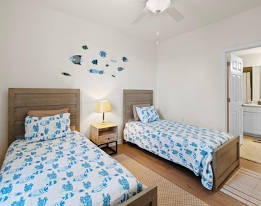 17704 Gawthrop Drive - Photo Thumbnail 8