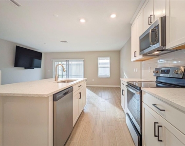 5545 Tripoli Drive - Photo Thumbnail 11