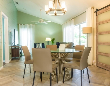 2545 Browning Street - Photo Thumbnail 3