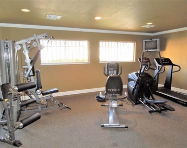 1877 Toucan Way - Photo Thumbnail 14