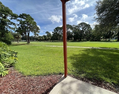1877 Toucan Way - Photo Thumbnail 11