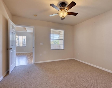1135 Villagio Circle - Photo Thumbnail 13
