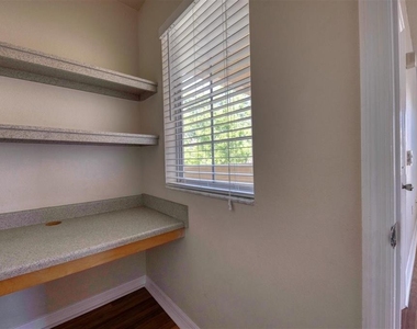 1135 Villagio Circle - Photo Thumbnail 18