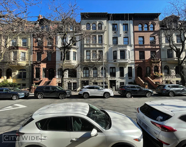 610 West 164th Street - Photo Thumbnail 4