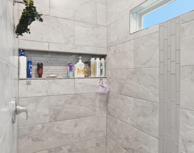 921 Cottage Place - Photo Thumbnail 13