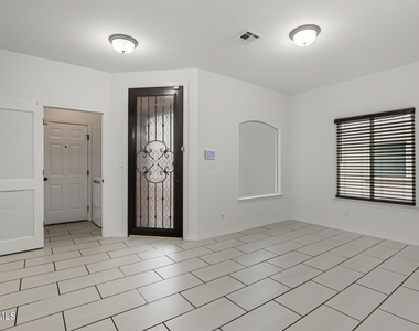 569 Lanner Street - Photo Thumbnail 4
