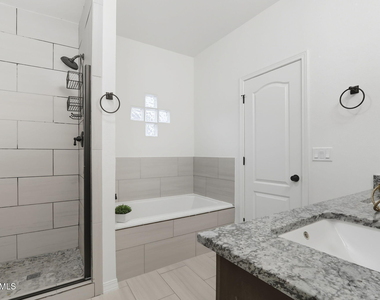569 Lanner Street - Photo Thumbnail 28