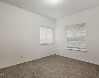 569 Lanner Street - Photo Thumbnail 32