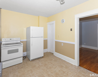 9 Floral Avenue - Photo Thumbnail 10