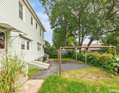 9 Floral Avenue - Photo Thumbnail 17