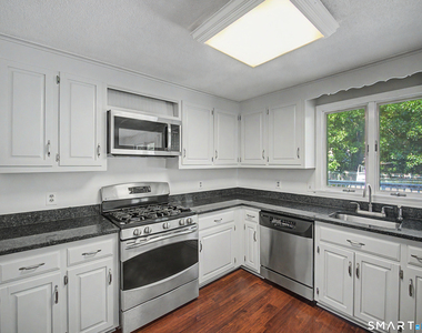 33 Gerald Drive - Photo Thumbnail 17