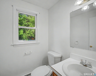 33 Gerald Drive - Photo Thumbnail 15