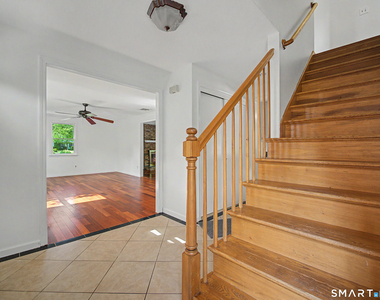 33 Gerald Drive - Photo Thumbnail 9