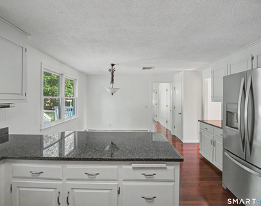 33 Gerald Drive - Photo Thumbnail 18