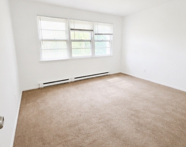 1730 State Street - Photo Thumbnail 5